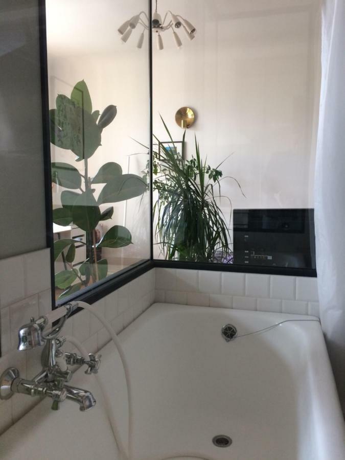 Sunrise Apartment In The Quiet Centre Ryga Zewnętrze zdjęcie
